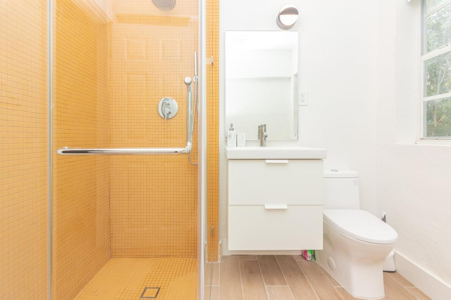 Large Stylish Studio Apartment In El Portal #3 Miami Eksteriør bilde